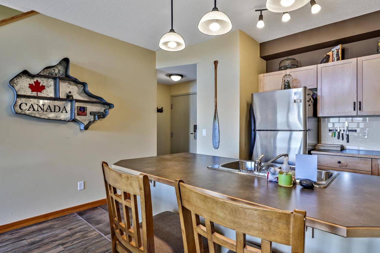 Spectacular Mountain View Corner Unit Pool Hot Tub Park Pass Apartment Canmore Exterior photo